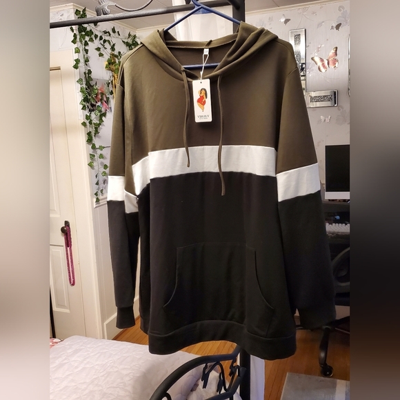 NWT VISLILY Hoodie Plus Size - Picture 1 of 4